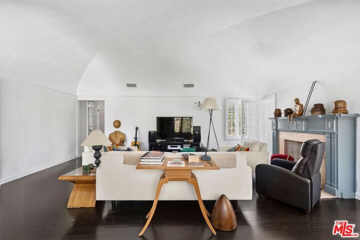 Property Photo: 202 N Gower St CA 90004