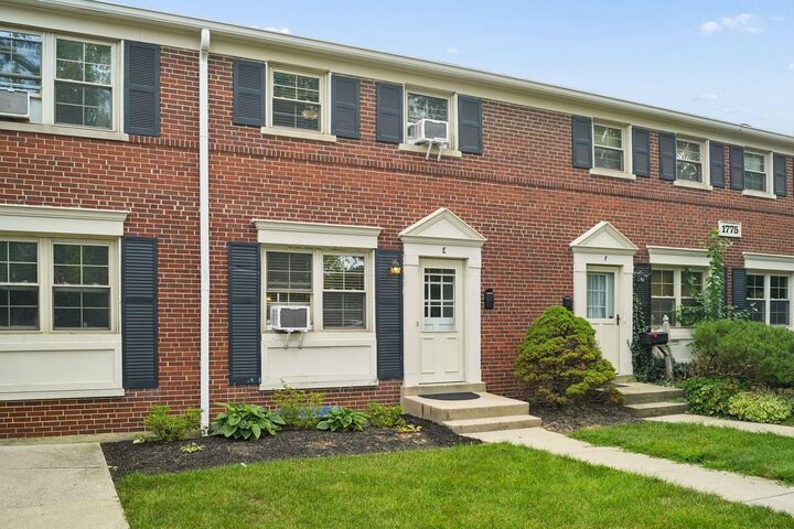 Property Photo:  1775 Northwest Court  OH 43212 