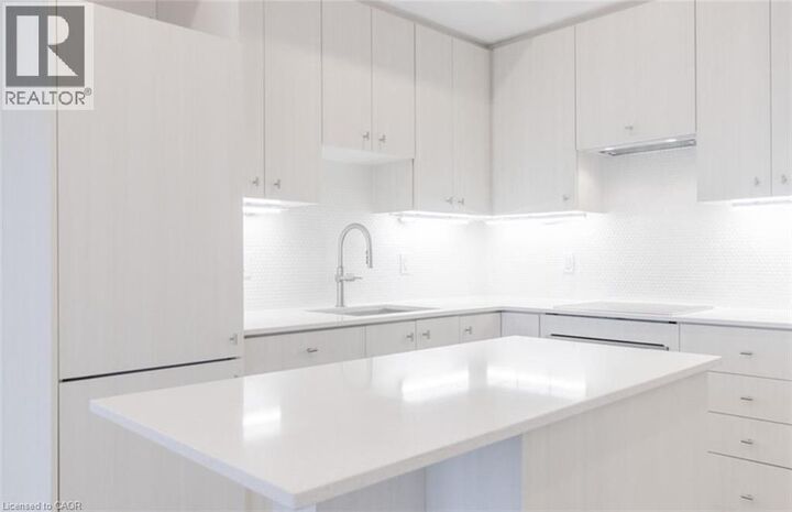 Property Photo: 5 Wellington Street South 1611 ON N2G 0E3