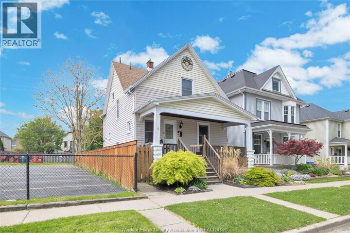 Property Photo: 521 Windermere ON N8Y 3C9