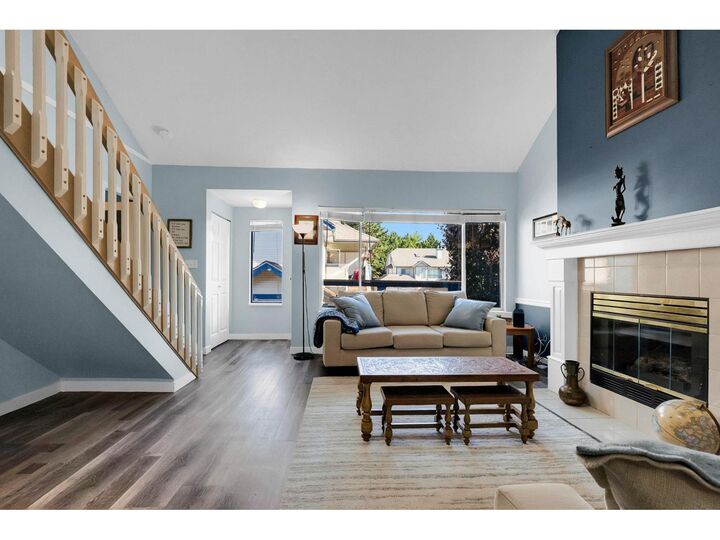 Property Photo: 7837 120A St Street 213 BC V3W 0W9