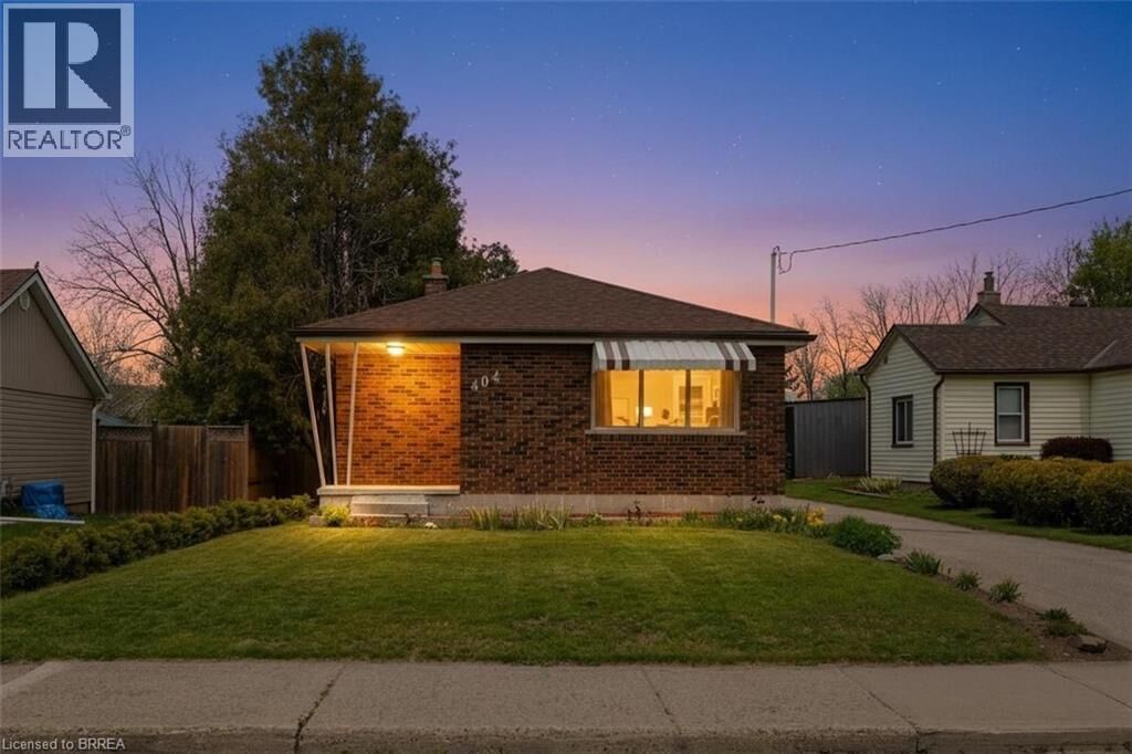 Property Photo:  404 Grey Street  ON N3S 4X4 