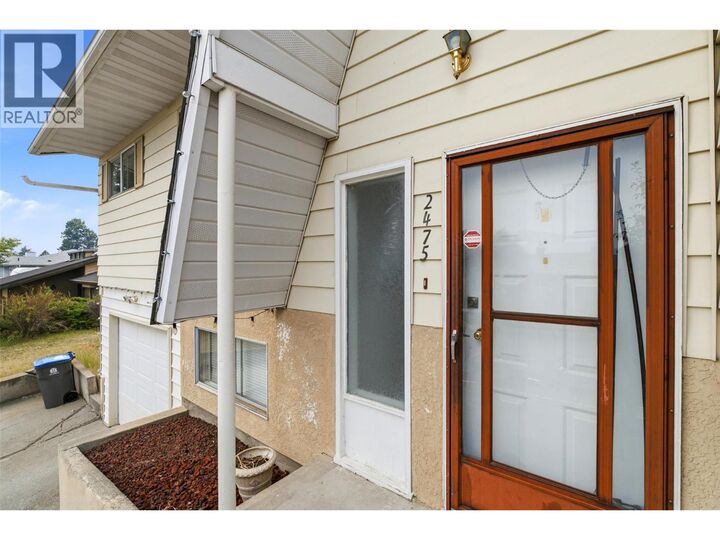 Property Photo:  2475 Irvine Avenue  BC V1K 1H4 