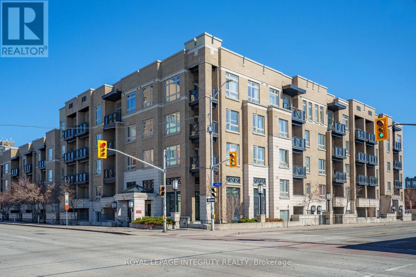 Property Photo: 429 Kent Street 320 ON K2P 1B5