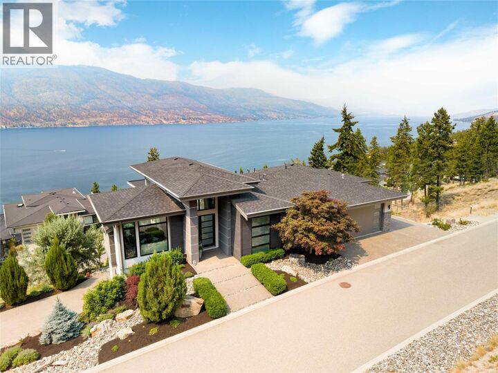 Property Photo: 3320 Acacia Lane BC V1V 3G1