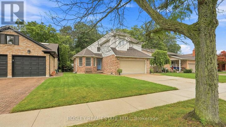 Property Photo: 236 Northwood Drive ON L3C 6V3