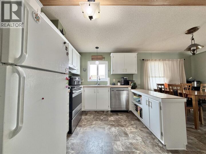 Property Photo: 770 Eleventh Avenue 83 BC V2G 2M4