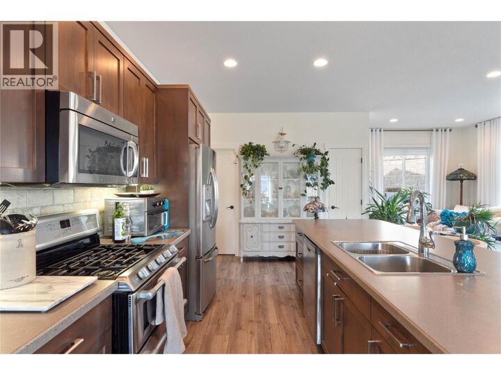 Property Photo: 703 Belmonte Terrace BC V2C 0C6