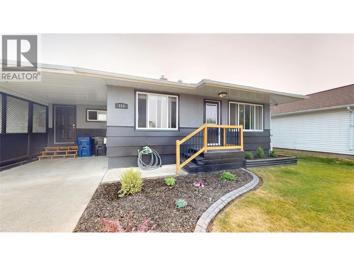 Property Photo: 315 5 Street South BC V1C 1J5