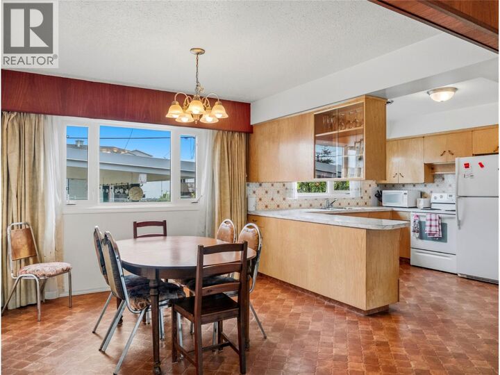 Property Photo: 1513 108 Avenue BC V1G 2T5