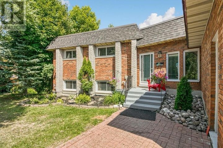 Property Photo:  67 Kincora Court  ON P3E 2B9 