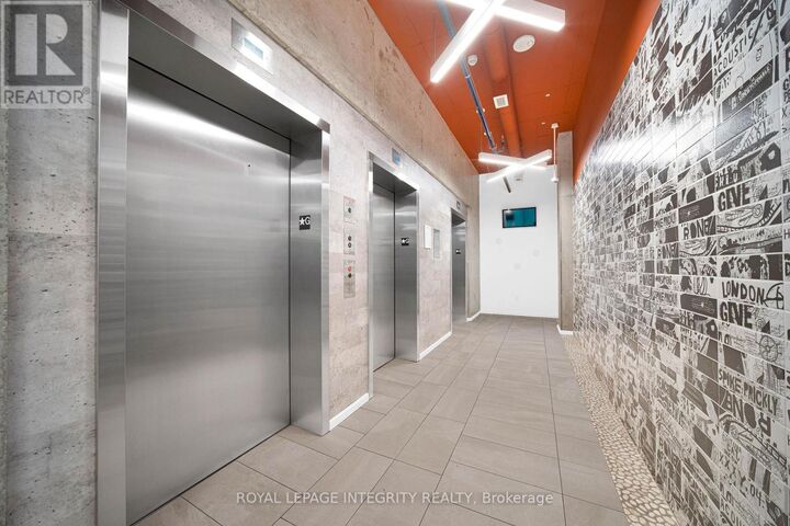 Property Photo: 105 Champagne Avenue South 2503 ON K1S 5E5