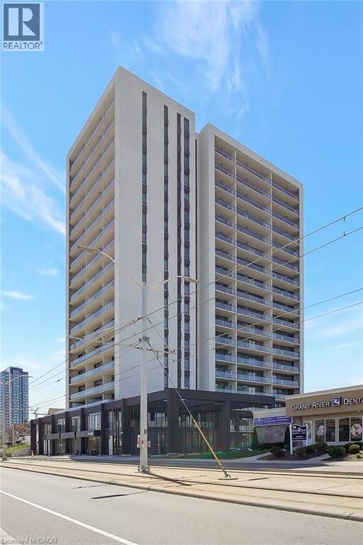 Property Photo:  741 King Street West 1710  ON N2G 0E9 