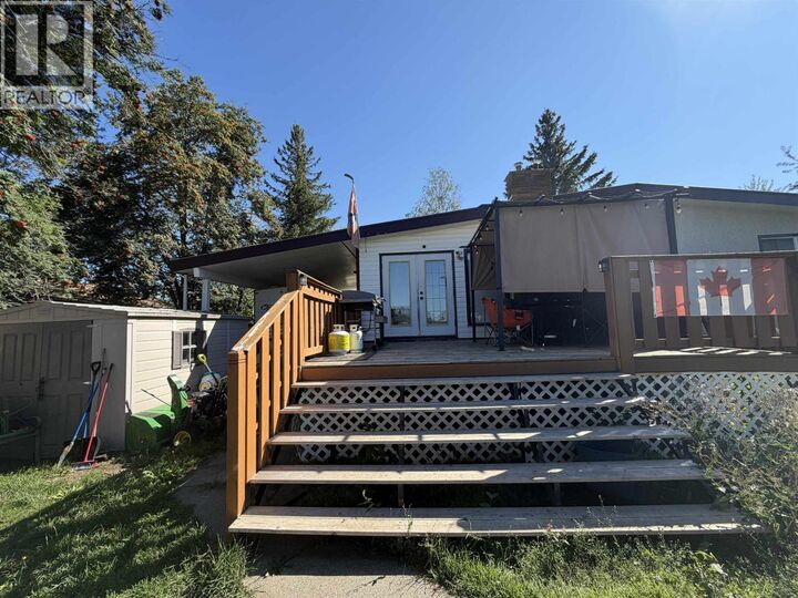 Property Photo: 2928 Bessborough Avenue BC V2N 1H4