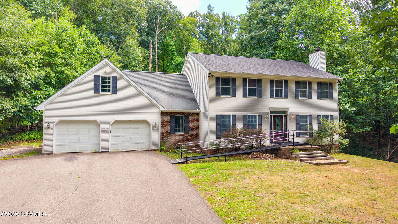 Property Photo:  42 Drumheller Lane  PA 18635 