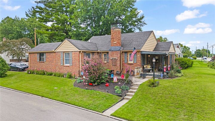 Property Photo: 702 W Market Street OH 45373