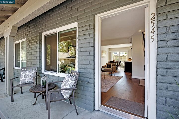 Property Photo: 2545 Fountainhead Dr CA 94583