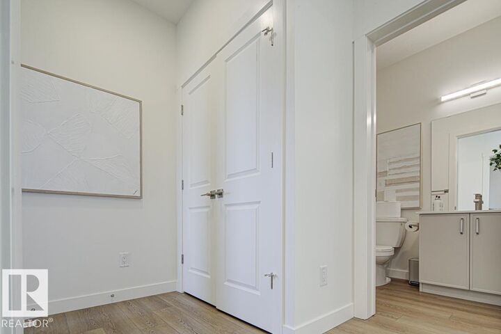 Property Photo:  18631 19 Avenue NW  AB T6M 3M9 