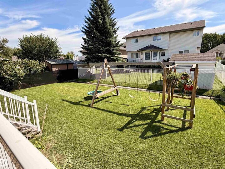 Property Photo: 3809 52 Av AB T7A 1T7