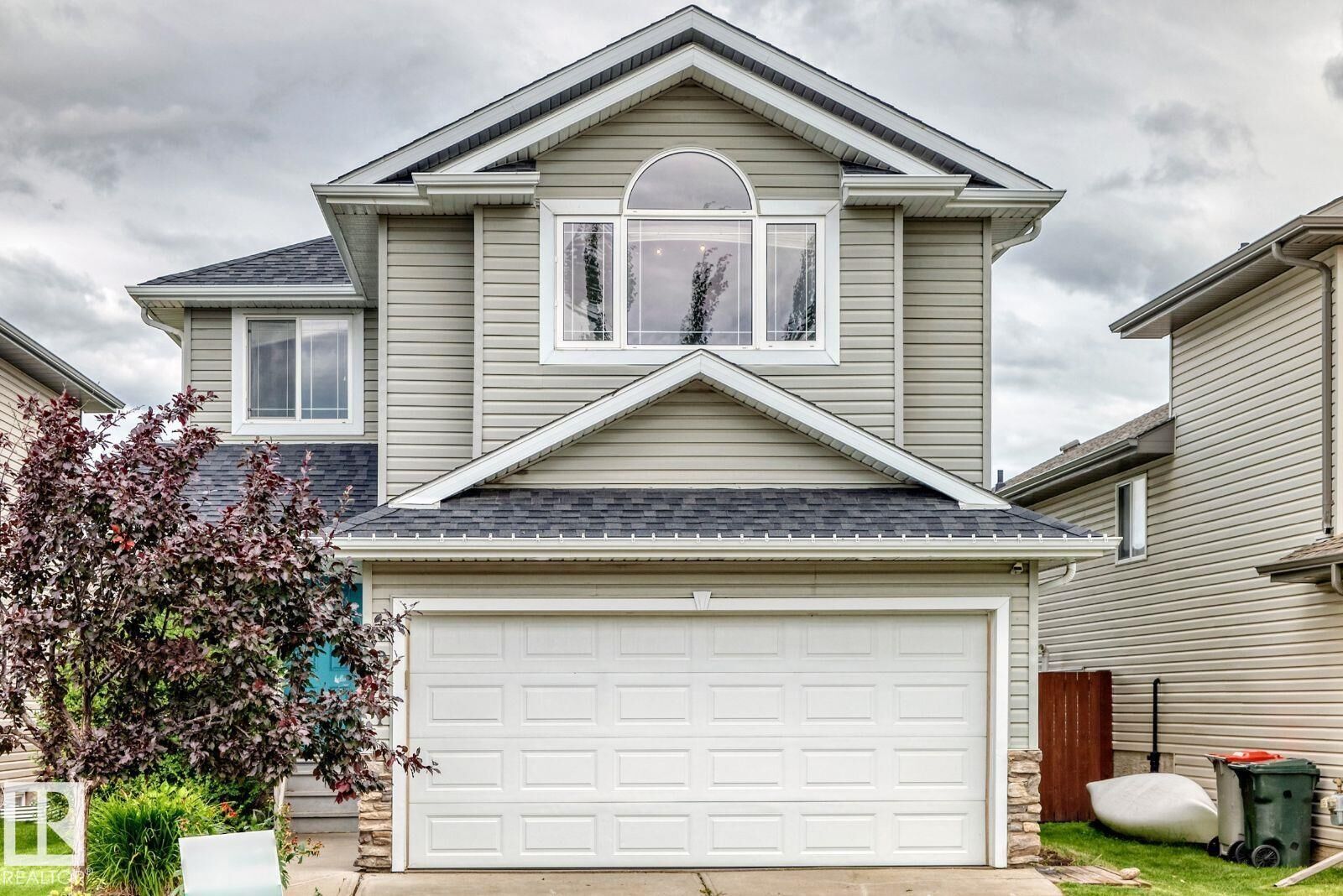 Property Photo:  217 Silverstone Crescent  AB T7Z 0E8 