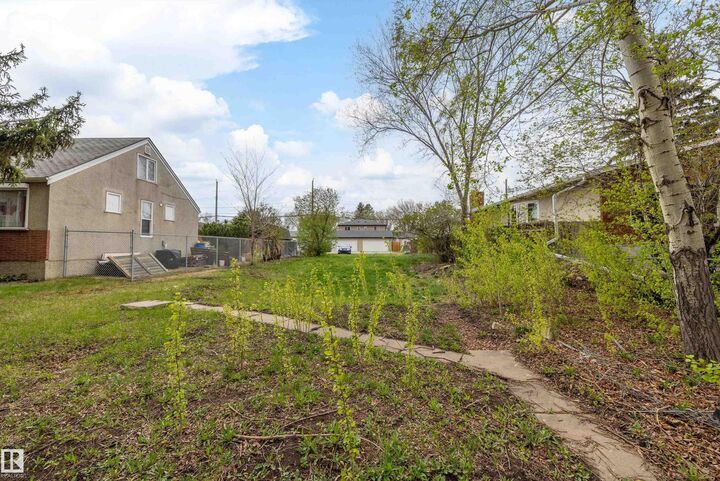 Property Photo:  12128 80 Street NW  AB T5B 2P1 