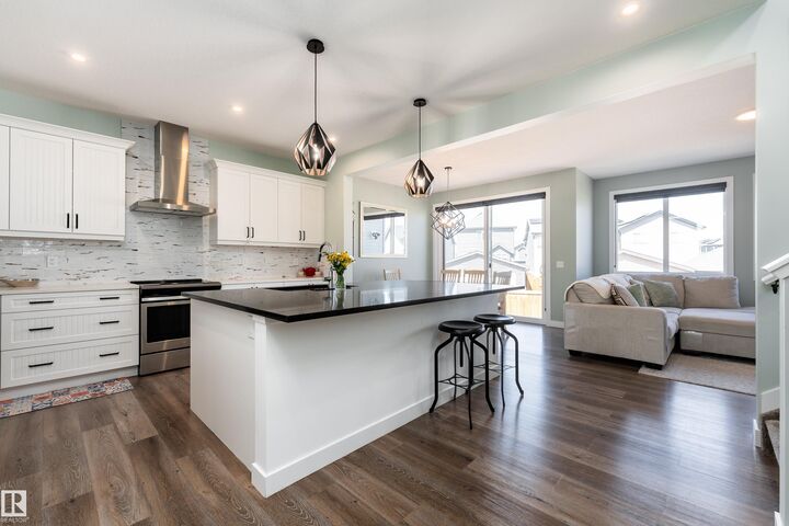 1450 Darby Green SW — photo 1