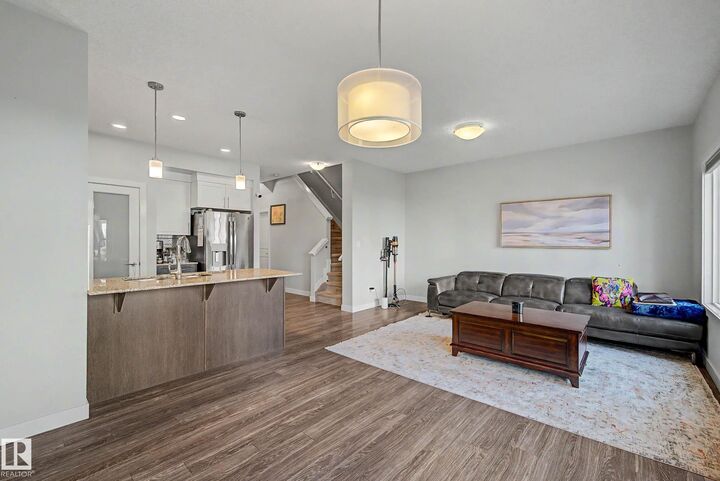 Property Photo:  1783 Keene Crescent SW  AB T6W 3W3 