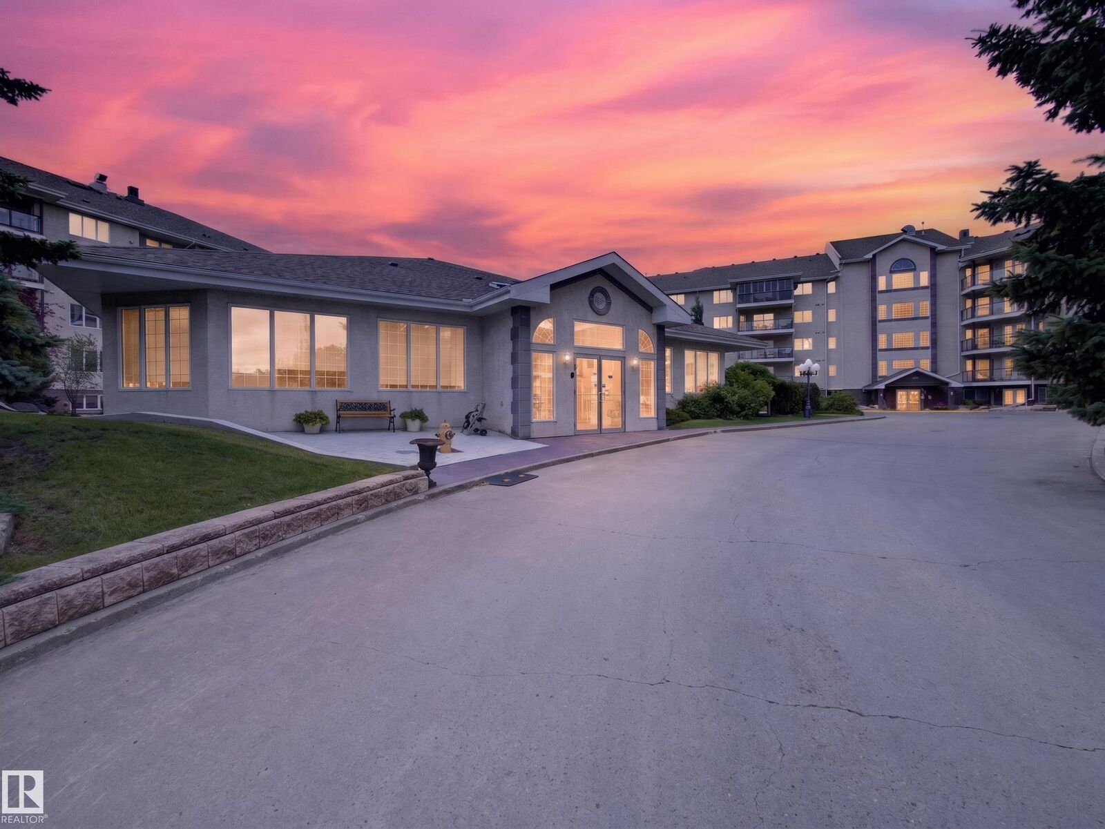 Property Photo: 237 Youville Drive NW 314 AB T6L 7G2