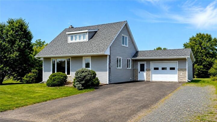 Property Photo: 228 Du Pêcheur Nord Street NB E8T 1J3