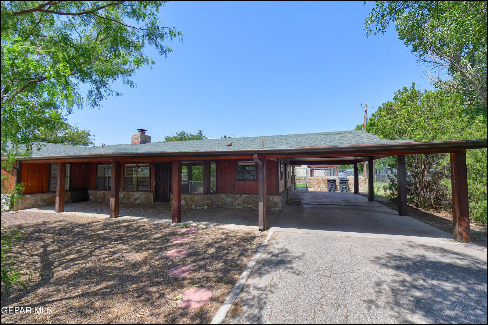 Property Photo: 6525 Upper Valley Road TX 79932
