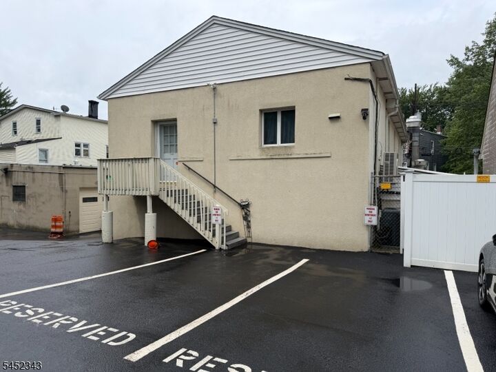 Property Photo:  358 Passaic Ave 2  NJ 07110 