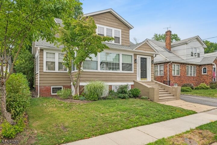 Property Photo:  11 Brookwood Dr 2  NJ 07040 