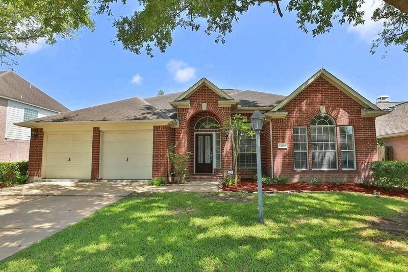 Property Photo:  12318 Shadow Island Drive  TX 77082 