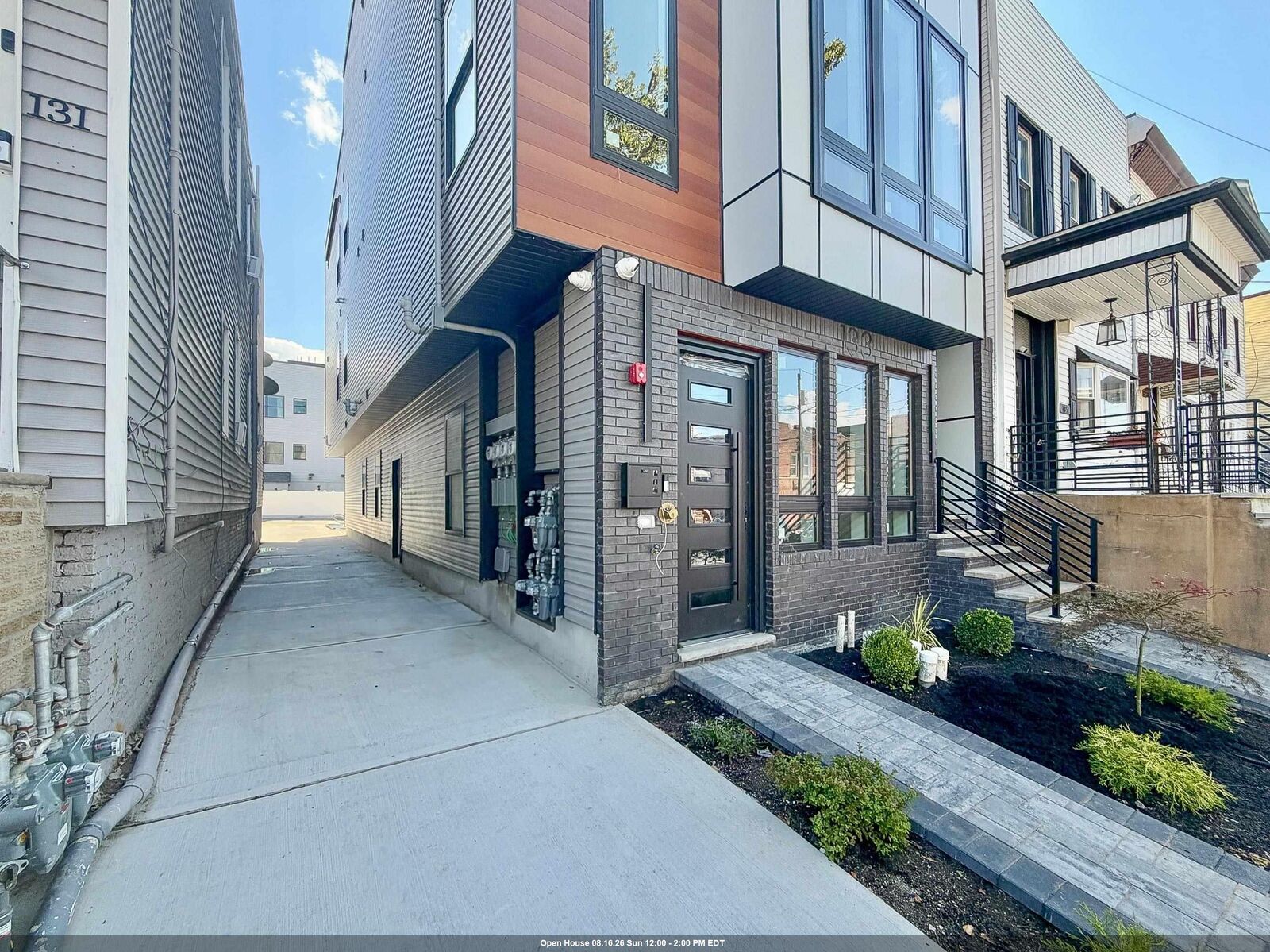 Property Photo:  133 North St 3  NJ 07307 