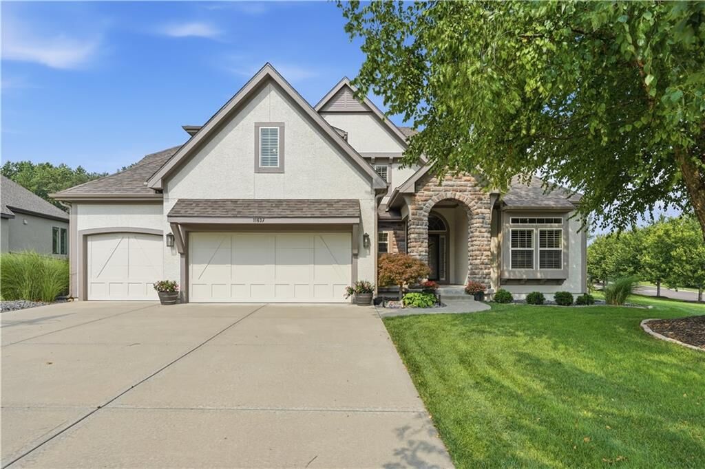 Property Photo: 11637 W 154th Street KS 66221