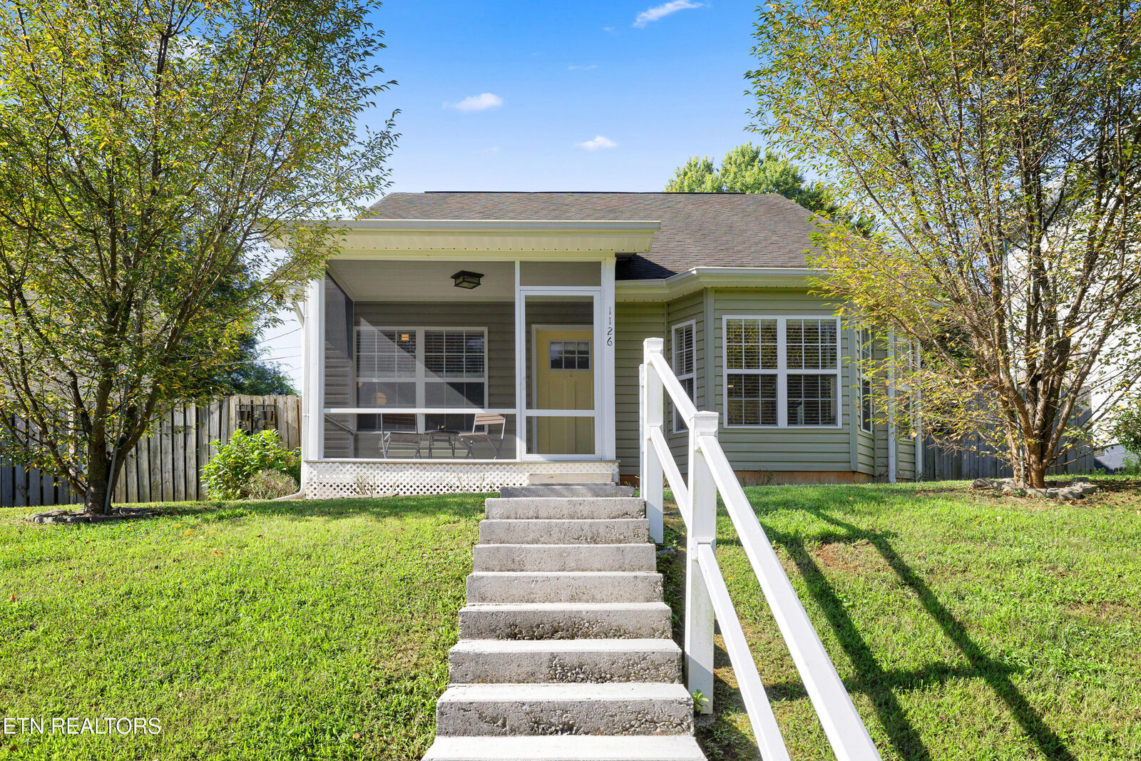 Property Photo: 1126 Overton Place TN 37917