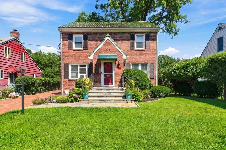 Property Photo:  34 Keats Avenue  NY 10530 