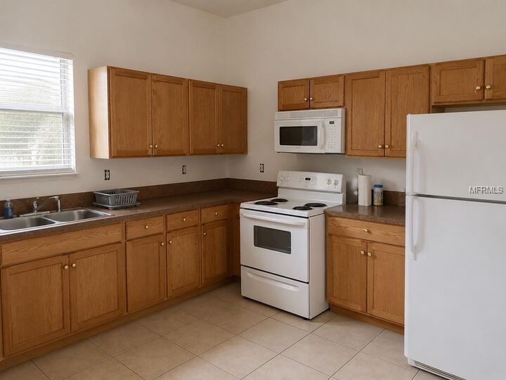 Property Photo: 1440 Prescott Street S FL 33712