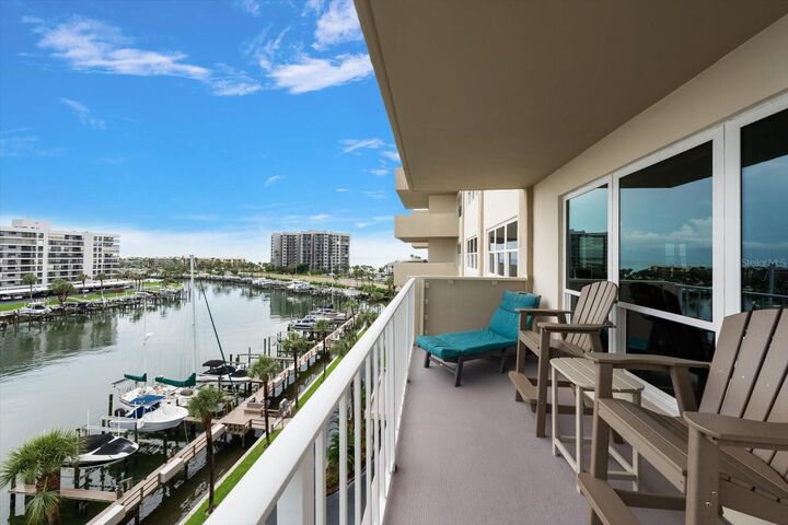 Property Photo: 1621 Gulf Boulevard 607 FL 33767