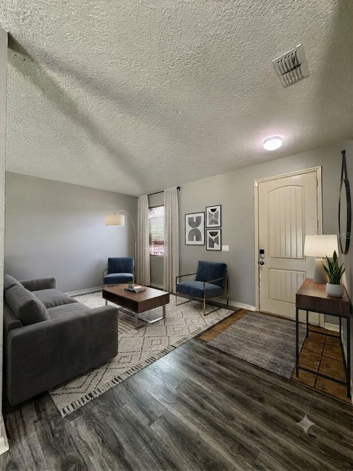 Property Photo:  998 Hermosa Way  FL 34744 
