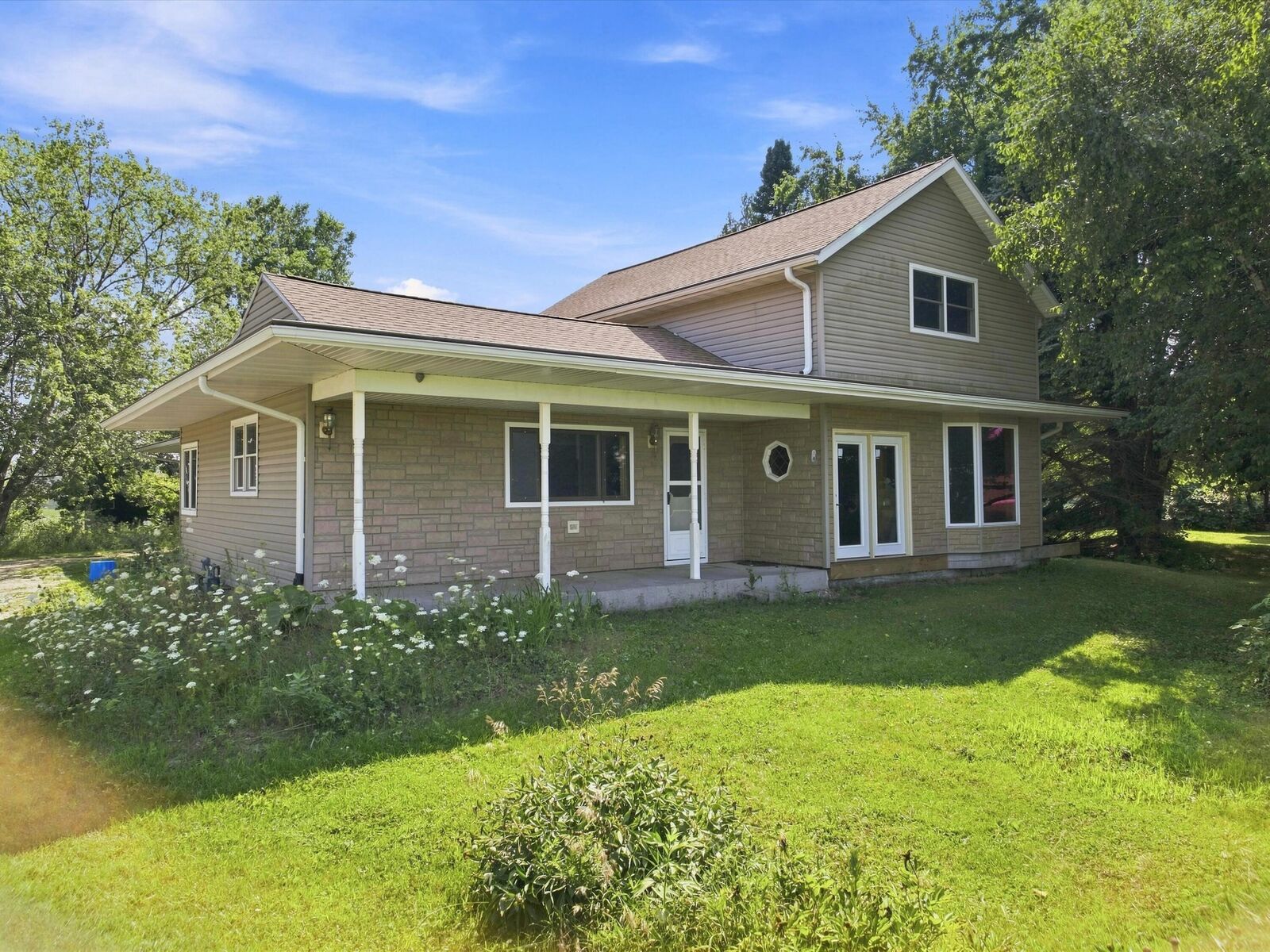 Property Photo: 12907 County Highway F - WI 53063