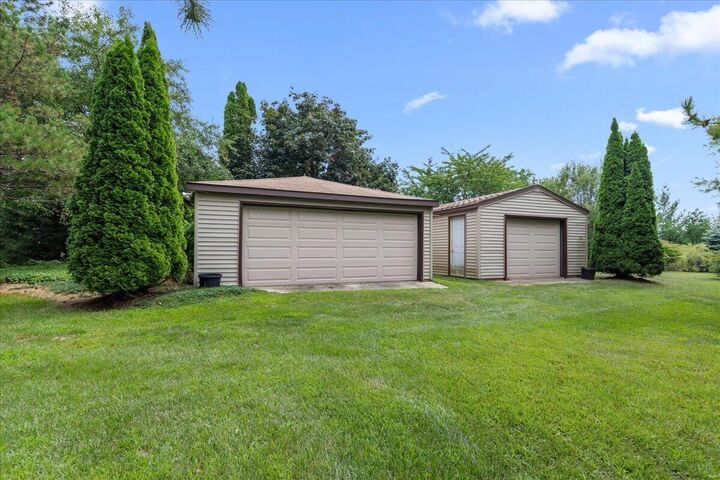 Property Photo: 6492 Municipal Dr WI 53095