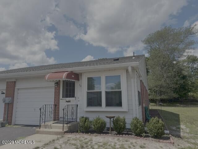 Property Photo:  3 B Ironsides Drive  NJ 08759 