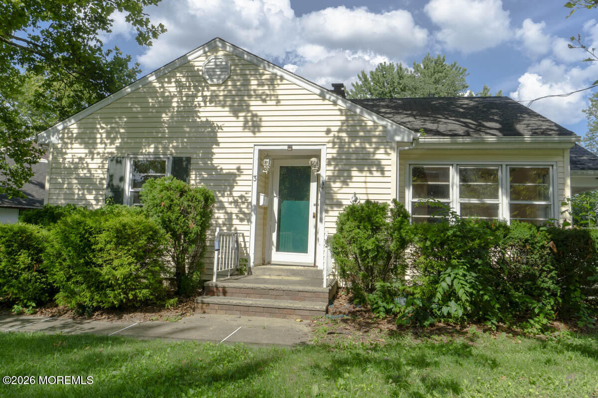 Property Photo: 3 Coluco Place NJ 07735