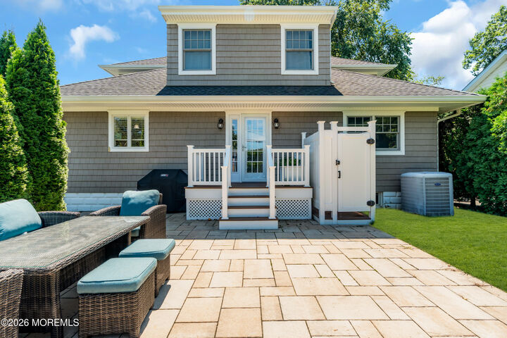 Property Photo:  705 Crescent Place  NJ 08750 