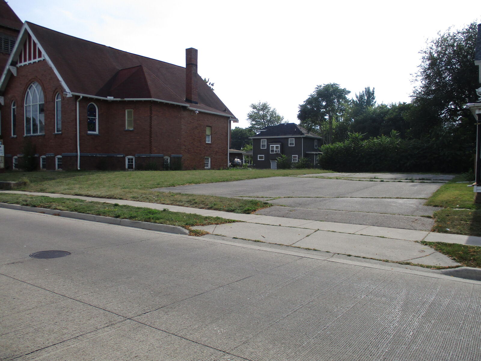 Property Photo: 608 Greenwood Place MI 49203