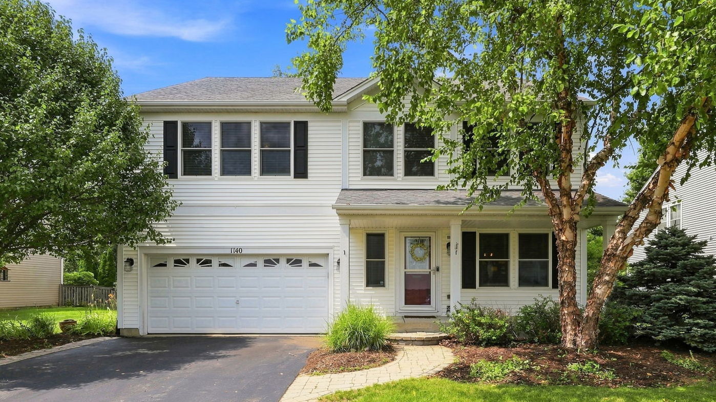 Property Photo:  