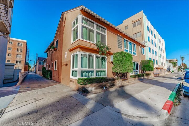 Property Photo:  325 Cedar  CA 90802 