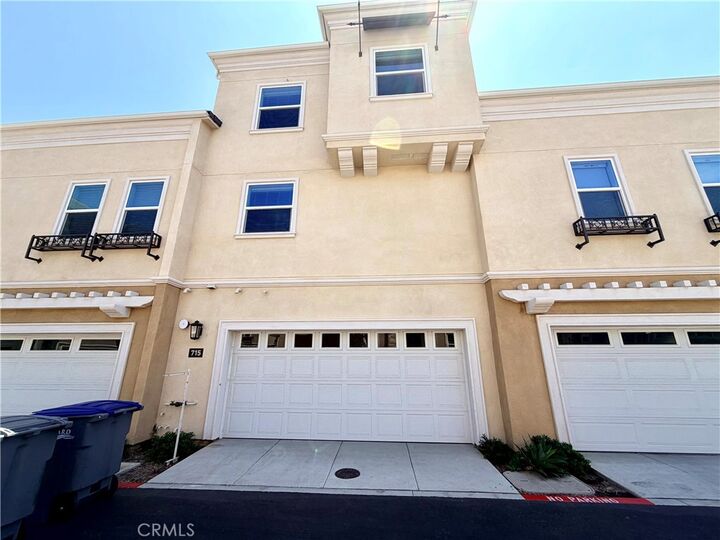 Property Photo:  715 Winchester Drive  CA 93036 