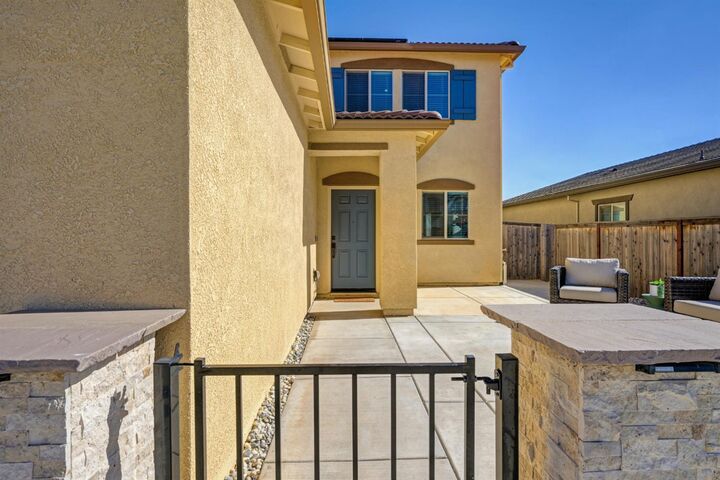 Property Photo:  12762 Scholarly Way  CA 95742 